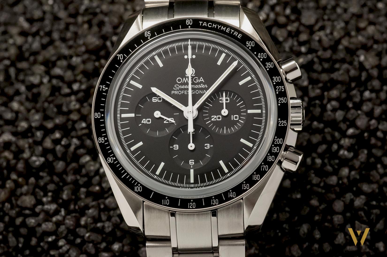 Omega Speedmaster Moonwatch: review, live pics | The Watch Observer